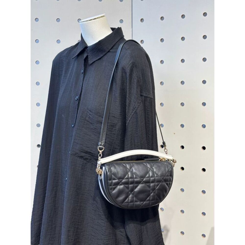 Dior Women Pre-Loved Bag Very Good Condition